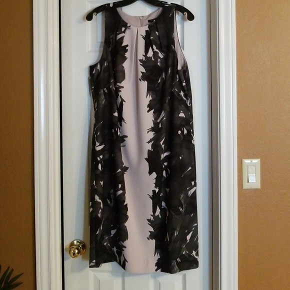 Ann Taylor Dresses & Skirts - Off-White & Black Ann Taylor Plus Sized Dress ☆HP☆